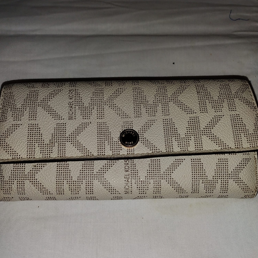 Wallet - Picture 2 of 7